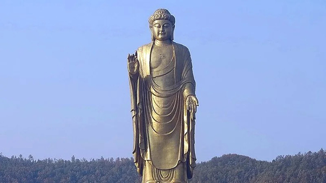 Top 10 Tallest Statues in the World: Giants That Touch the Sky 2 Spring Temple Buddha